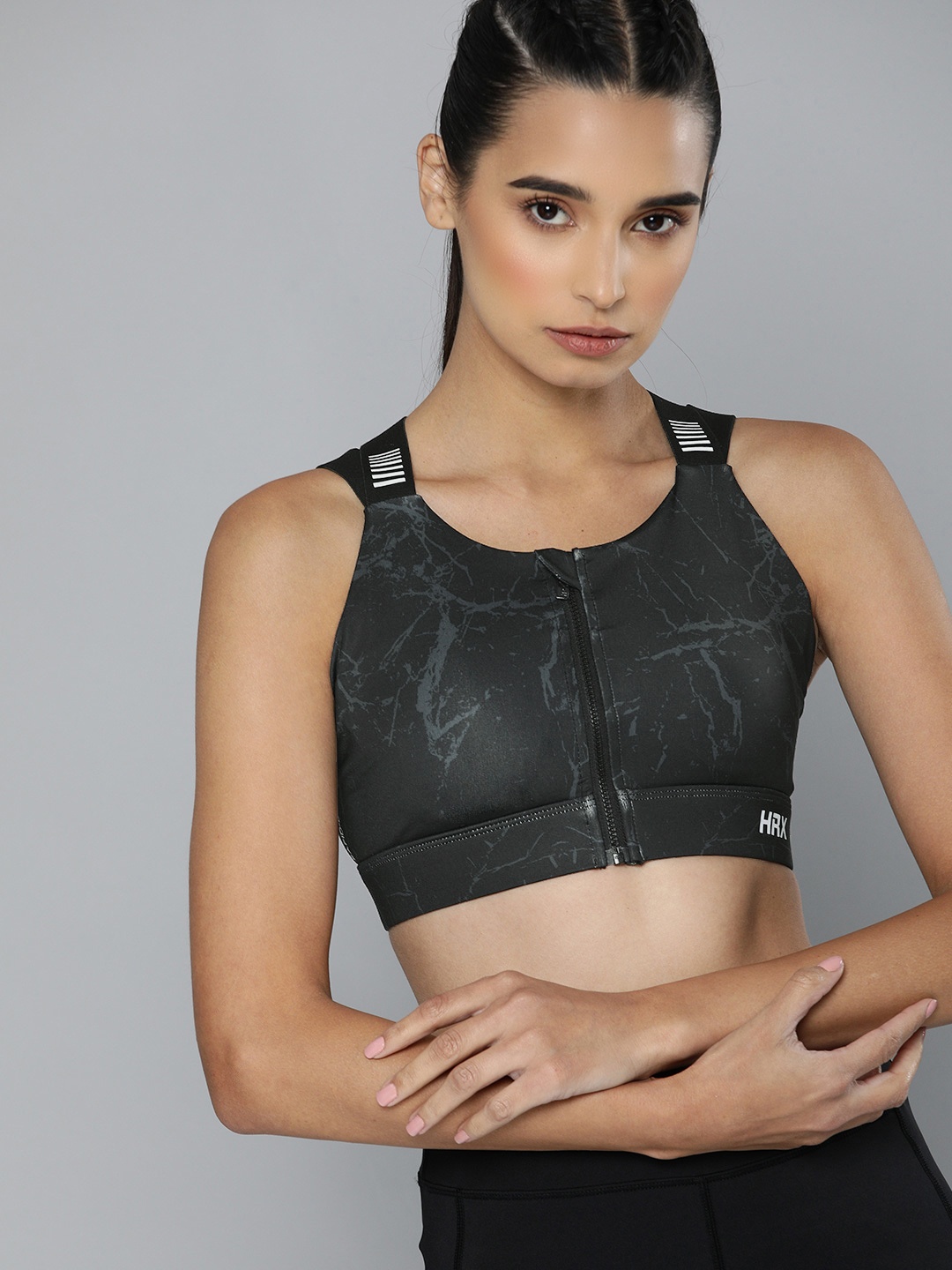 HRX By Hrithik Roshan Women Jet Black,Vapor Blue AOP Rapid-Dry Antimicrobial Running Sports Bra
HRX By Hrithik Roshan Women Jet Black,Vapor Blue AOP Rapid-Dry Antimicrobial Running Sports Bra