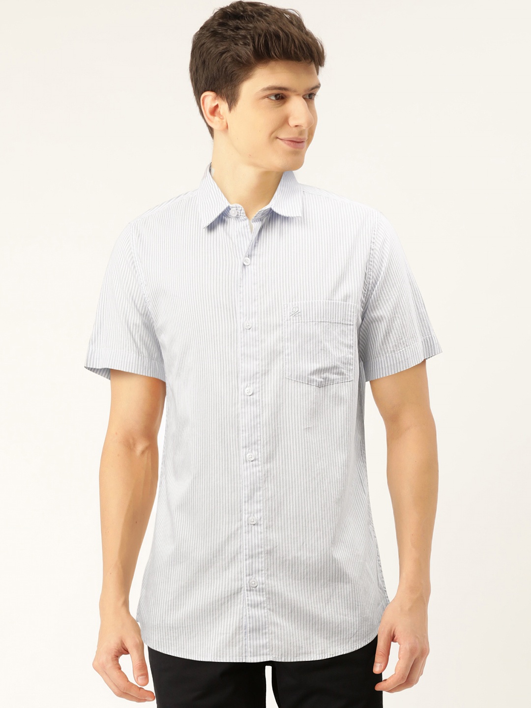 United Colors of Benetton Men Blue & White Pure Cotton Slim Fit Striped Casual Shirt
United Colors of Benetton Men Blue & White Pure Cotton Slim Fit Striped Casual Shirt