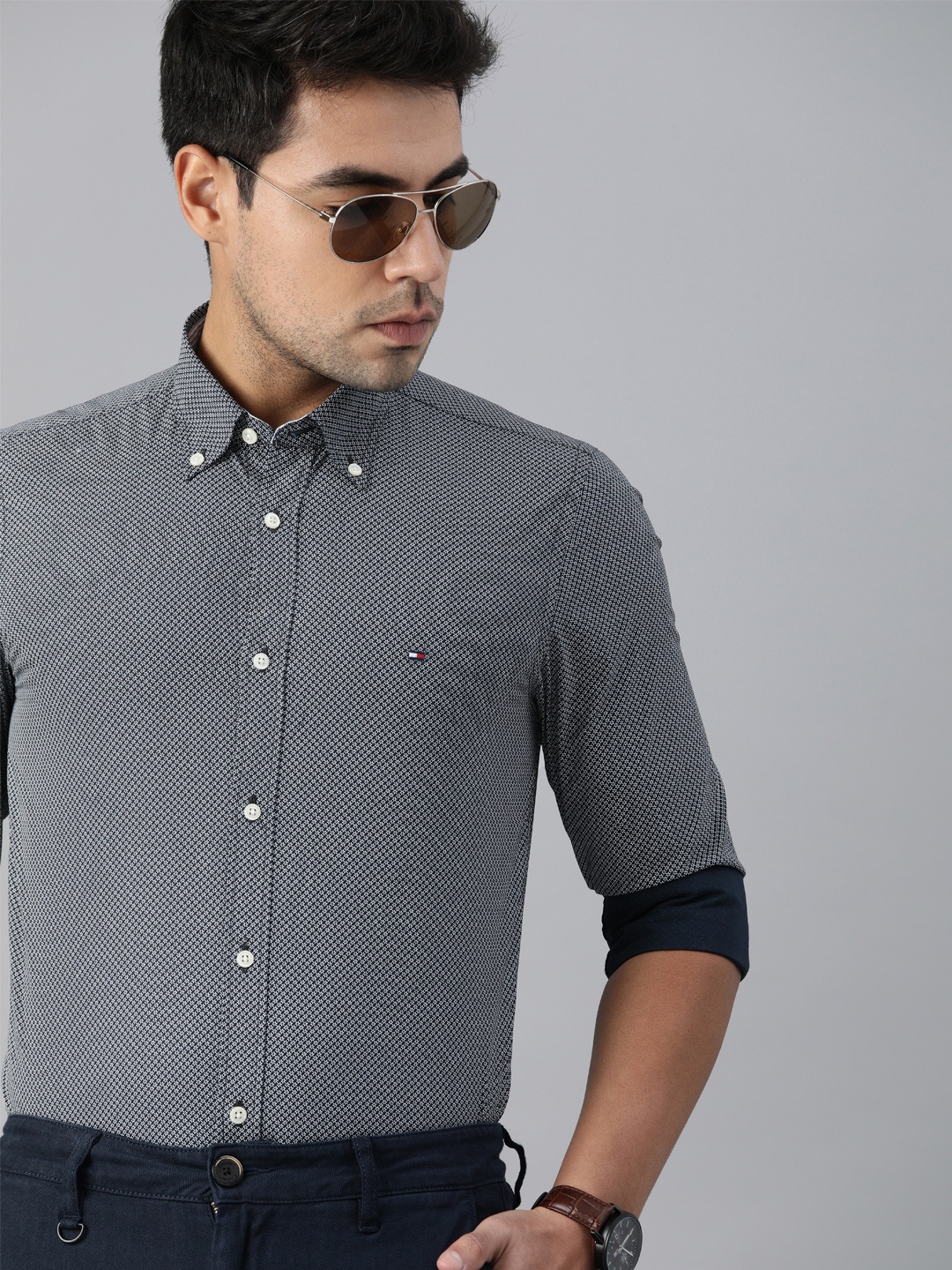Tommy Hilfiger Men Navy Blue & White Slim Fit Printed Casual Shirt