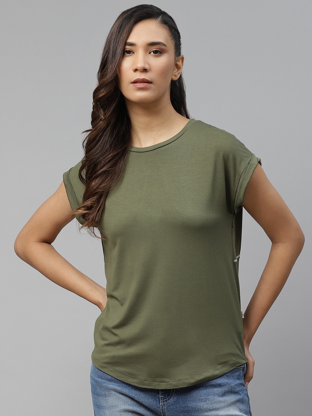 The Roadster Lifestyle Co Women Olive Green Solid Anti-Bacterial Extended Sleeves T-shirt
