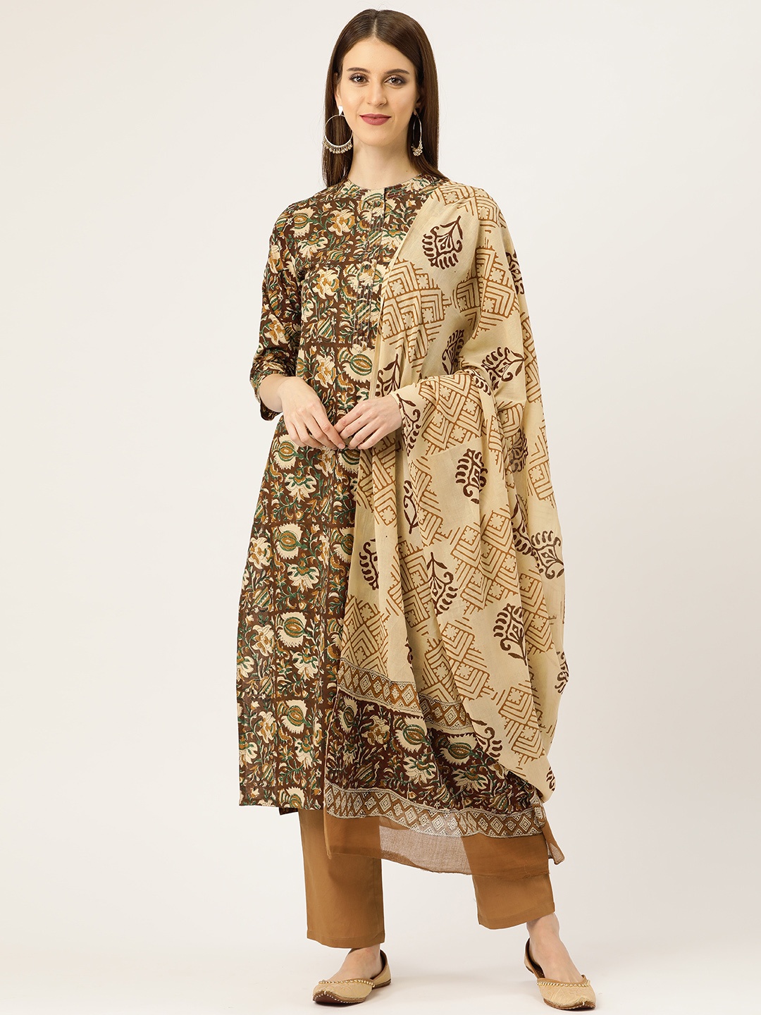 Prakrti Women Beige & Brown Floral Hand Block Jaal Print Sustainable Kurta with Trousers & Dupatta
Prakrti Women Beige & Brown Floral Hand Block Jaal Print Sustainable Kurta with Trousers & Dupatta