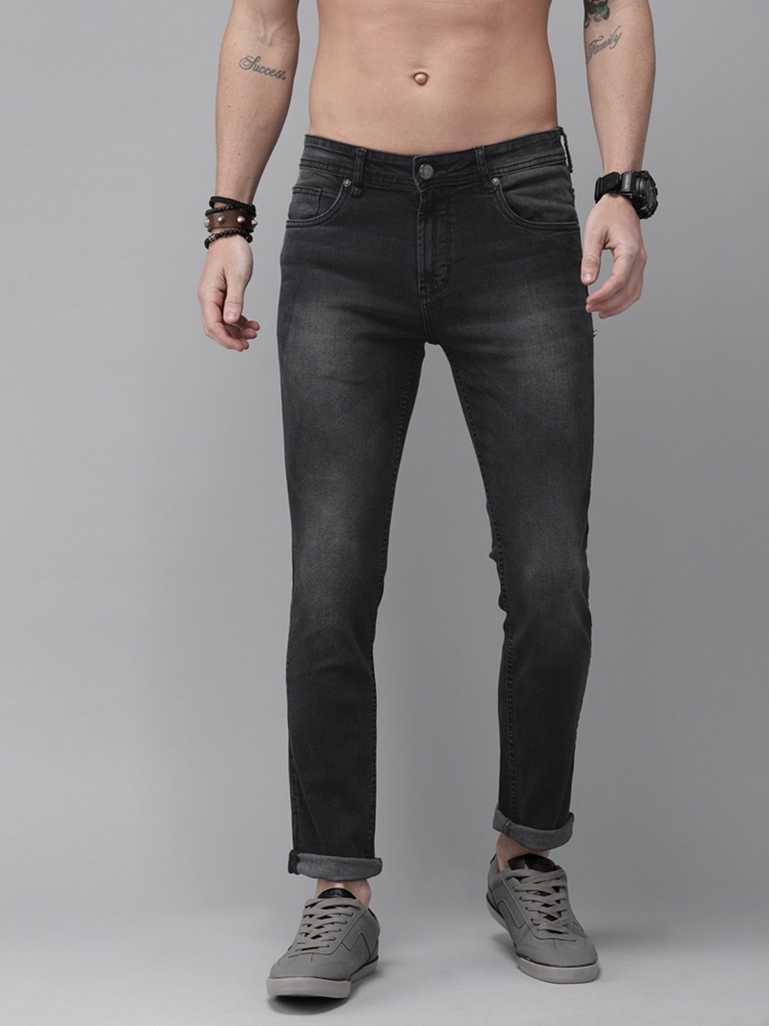 The Roadster Lifestyle Co Men Black Skinny Fit Mid-Rise Clean Look Stretchable Jeans
The Roadster Lifestyle Co Men Black Skinny Fit Mid-Rise Clean Look Stretchable Jeans
