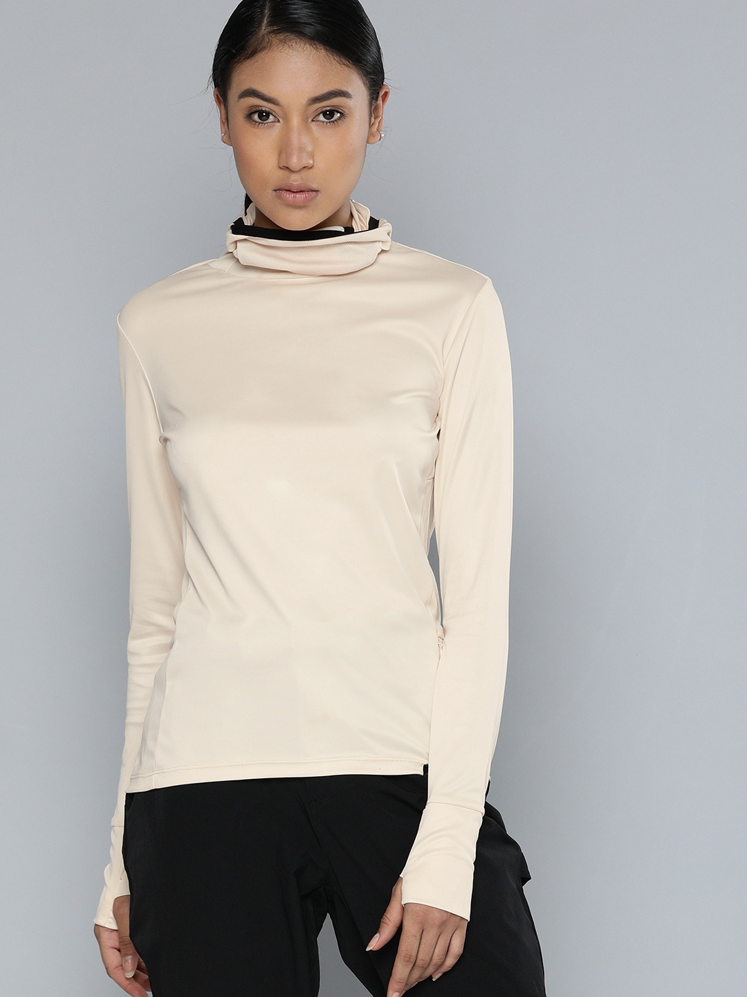 HRX By Hrithik Roshan Women Off-White Solid Convertable Neck Antimicrobial Outdoor Tshirt
HRX By Hrithik Roshan Women Off-White Solid Convertable Neck Antimicrobial Outdoor Tshirt