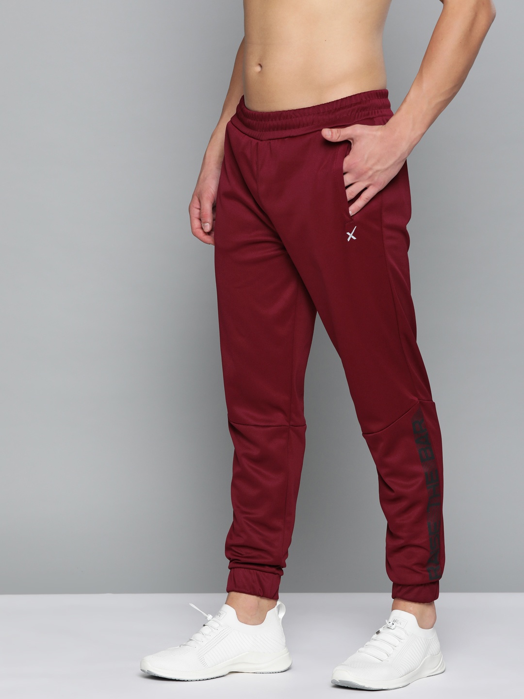 HRX By Hrithik Roshan Men Zinfandel Typographic Regular Fit Rapid-Dry Antimicrobial Training Joggers, Maroon
HRX By Hrithik Roshan Men Zinfandel Typographic Regular Fit Rapid-Dry Antimicrobial Training Joggers, Maroon