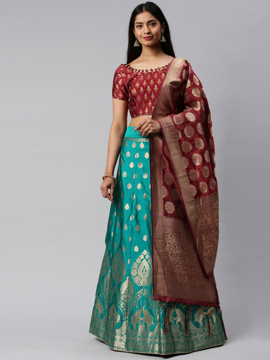 flaher Teal Green & Gold-Toned Woven Design Unstitched Lehenga & Blouse with Dupatta
flaher Teal Green & Gold-Toned Woven Design Unstitched Lehenga & Blouse with Dupatta