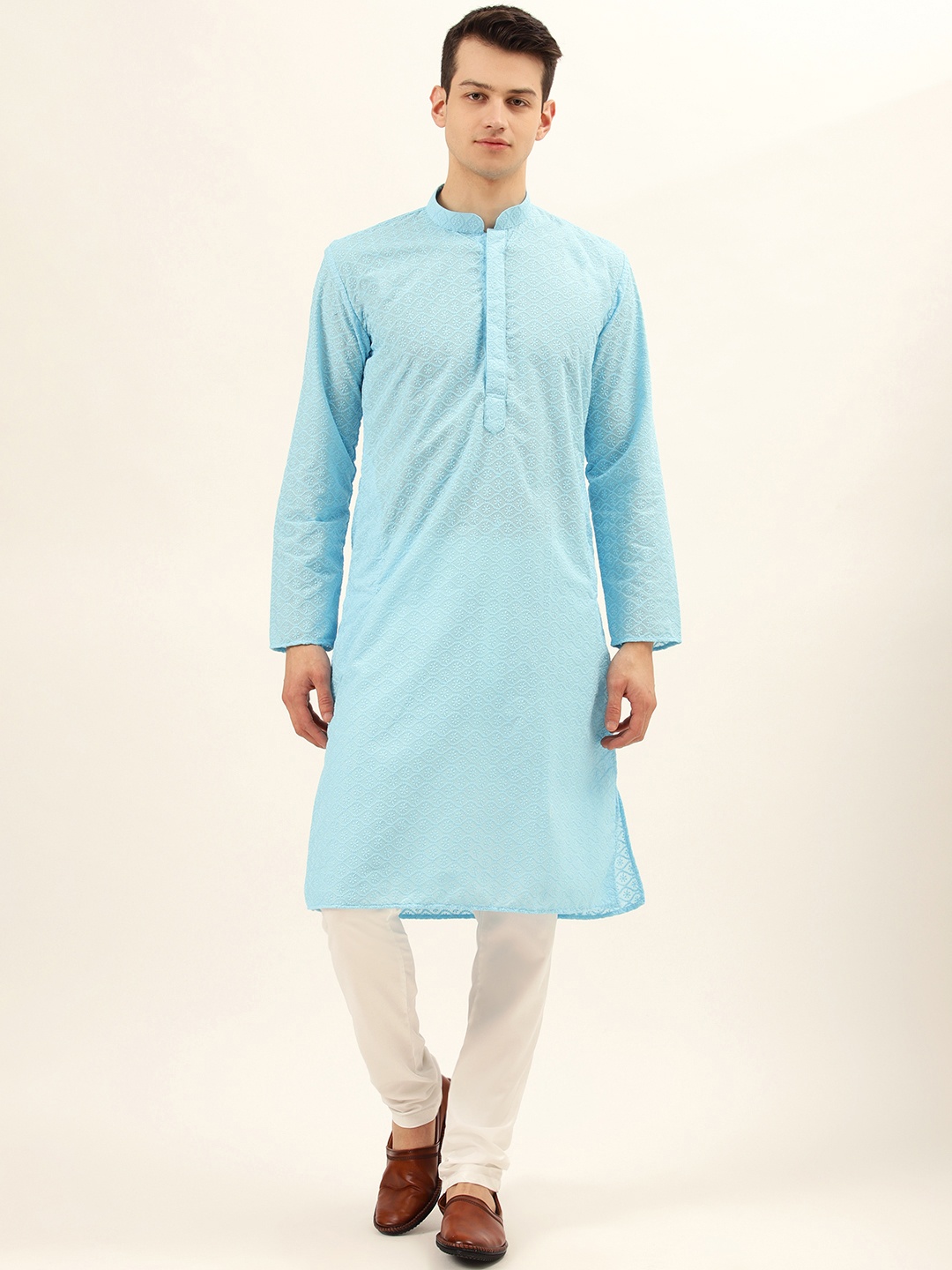 RAJUBHAI HARGOVINDAS Men Blue & Off-White Chikankari Embroidered Pure Cotton Kurta Set
RAJUBHAI HARGOVINDAS Men Blue & Off-White Chikankari Embroidered Pure Cotton Kurta Set