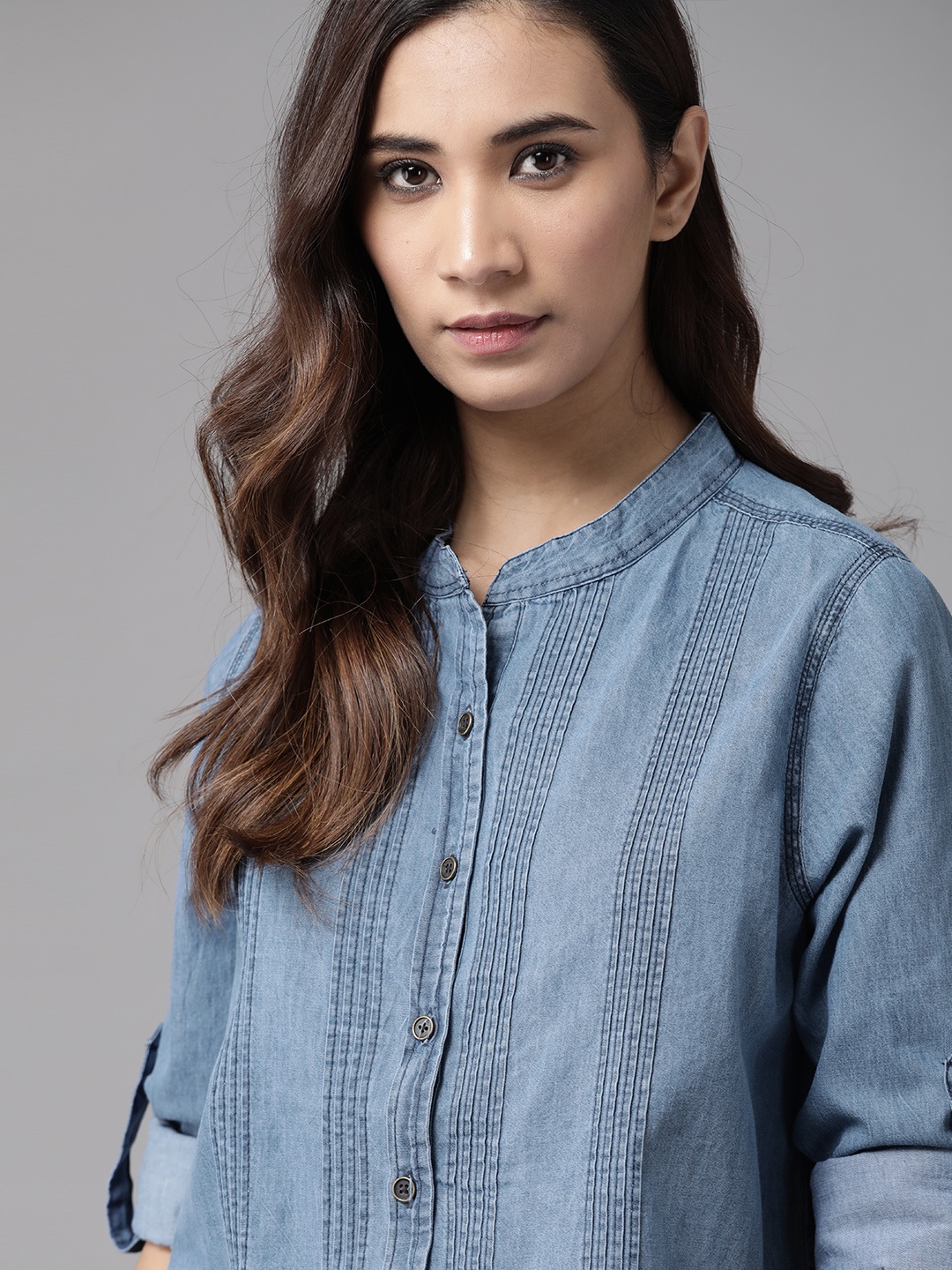 The Roadster Lifestyle Co Women Blue Regular Fit Pure Cotton Solid Pin Tucks Denim Shirt
The Roadster Lifestyle Co Women Blue Regular Fit Pure Cotton Solid Pin Tucks Denim Shirt