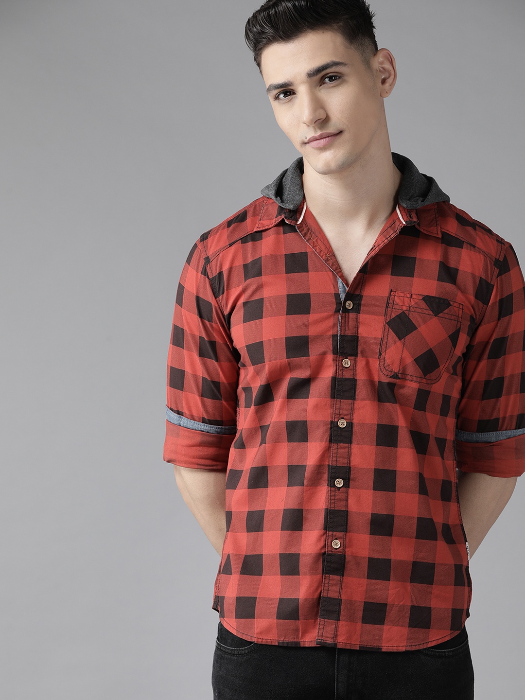 BEAT LONDON by PEPE JEANS Men Red & Charcoal Grey Cotton Slim Fit Checked Hooded Shirt
BEAT LONDON by PEPE JEANS Men Red & Charcoal Grey Cotton Slim Fit Checked Hooded Shirt
