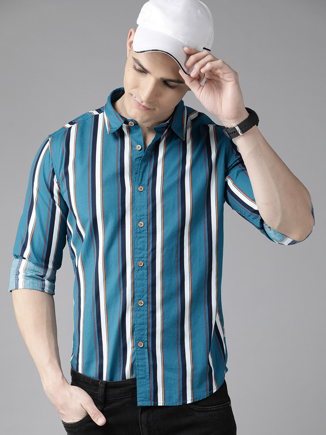 BEAT LONDON by PEPE JEANS Men Teal Blue & Off-White Pure Cotton Slim Fit Striped Shirt
BEAT LONDON by PEPE JEANS Men Teal Blue & Off-White Pure Cotton Slim Fit Striped Shirt