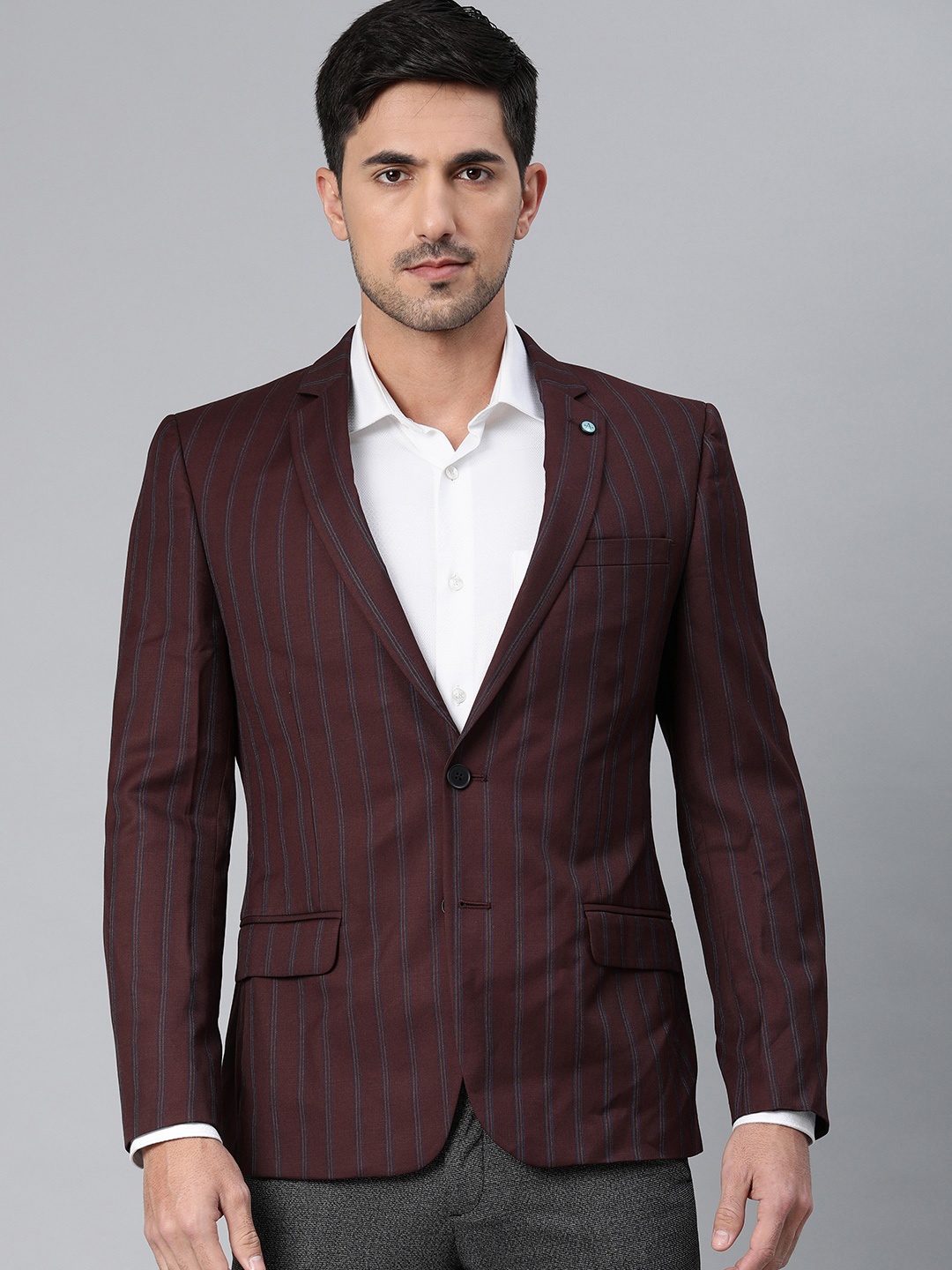 Arrow New York Men Maroon & Blue Striped Zero Calorie Single Breasted Smart Casual Blazer
Arrow New York Men Maroon & Blue Striped Zero Calorie Single Breasted Smart Casual Blazer