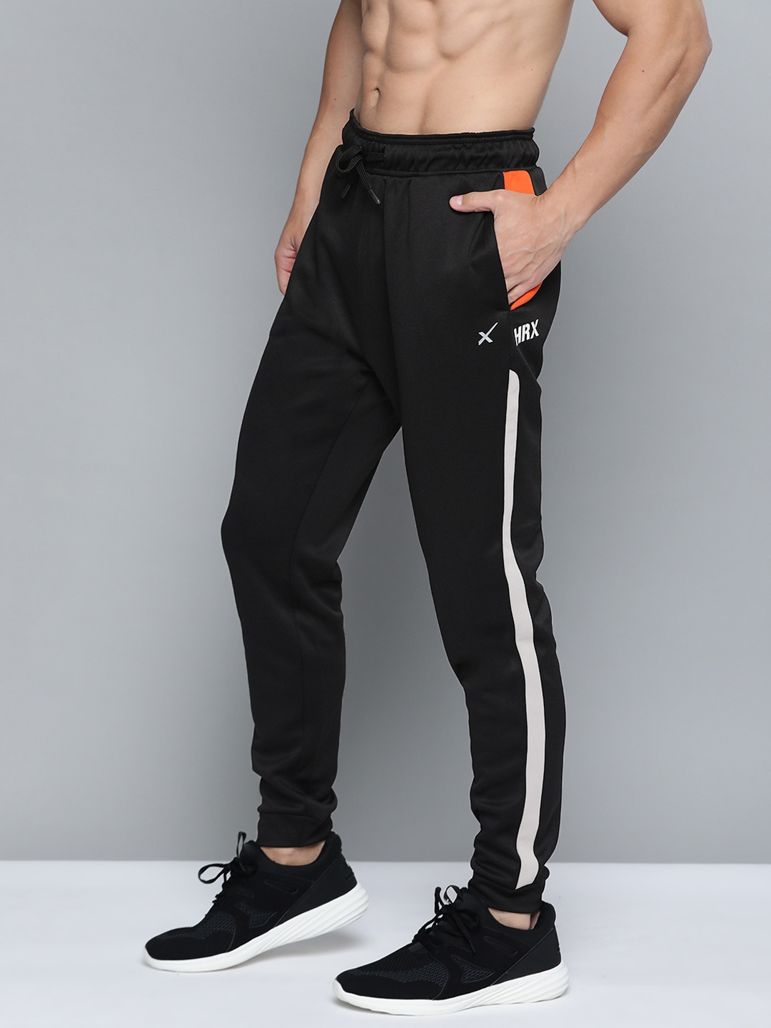 HRX By Hrithik Roshan Men Marmalade Colourblock Slim Fit Rapid-Dry Antimicrobial Training Joggers, Black
HRX By Hrithik Roshan Men Marmalade Colourblock Slim Fit Rapid-Dry Antimicrobial Training Joggers, Black