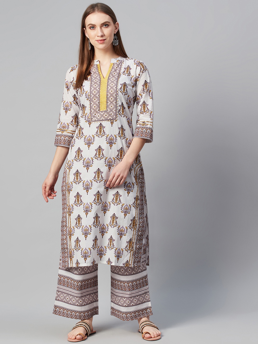ZIYAA Women White & Burgundy Ethnic Motifs Screen Print Pure Cotton Kurta with Palazzos
ZIYAA Women White & Burgundy Ethnic Motifs Screen Print Pure Cotton Kurta with Palazzos