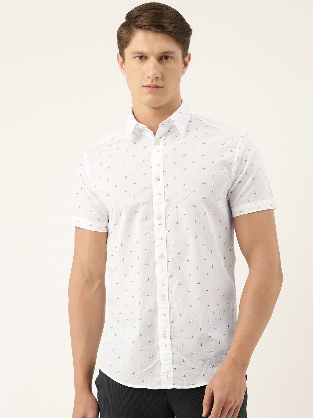 SELECTED Men White & Black Slim Fit Conversational Printed Organic Cotton Casual Shirt
SELECTED Men White & Black Slim Fit Conversational Printed Organic Cotton Casual Shirt