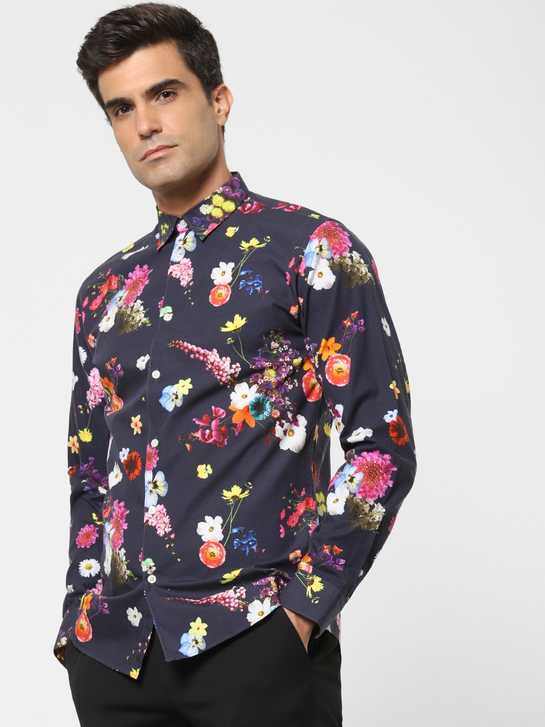 SELECTED Men Navy Blue & Yellow Regular Fit Floral Printed Organic Cotton Casual Shirt 
SELECTED Men Navy Blue & Yellow Regular Fit Floral Printed Organic Cotton Casual Shirt