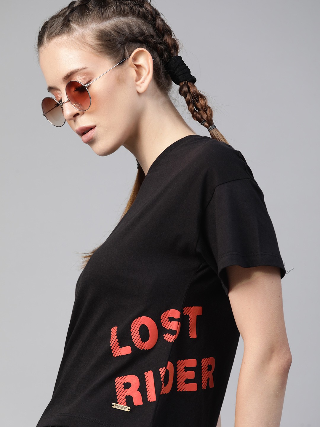 The Roadster Lifestyle Co Women Black Typography Printed Drop-Shoulder Sleeves Pure Cotton T-shirt
The Roadster Lifestyle Co Women Black Typography Printed Drop-Shoulder Sleeves Pure Cotton T-shirt