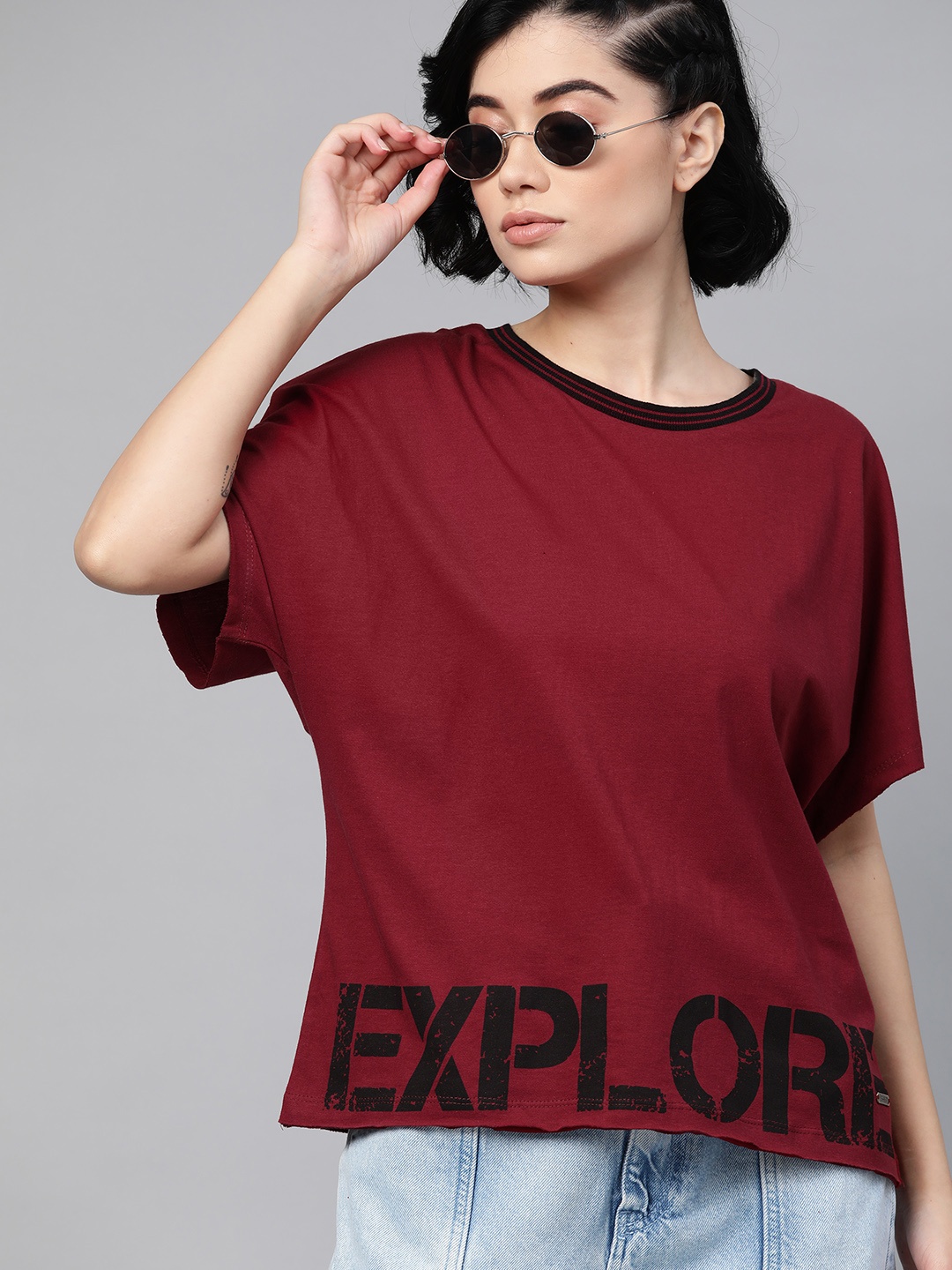The Roadster Lifestyle Co Women Maroon Typography Printed Extended Sleeves Loose Pure Cotton T-shirt
The Roadster Lifestyle Co Women Maroon Typography Printed Extended Sleeves Loose Pure Cotton T-shirt