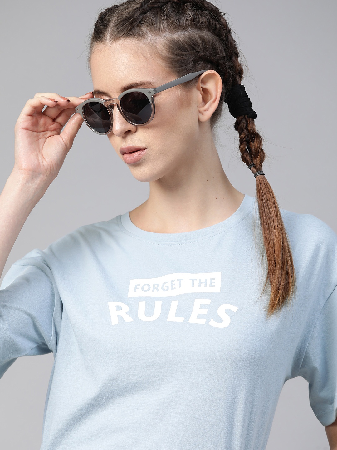 The Roadster Lifestyle Co Women Blue Typography Printed Drop-Shoulder Sleeves Pure Cotton T-shirt
The Roadster Lifestyle Co Women Blue Typography Printed Drop-Shoulder Sleeves Pure Cotton T-shirt