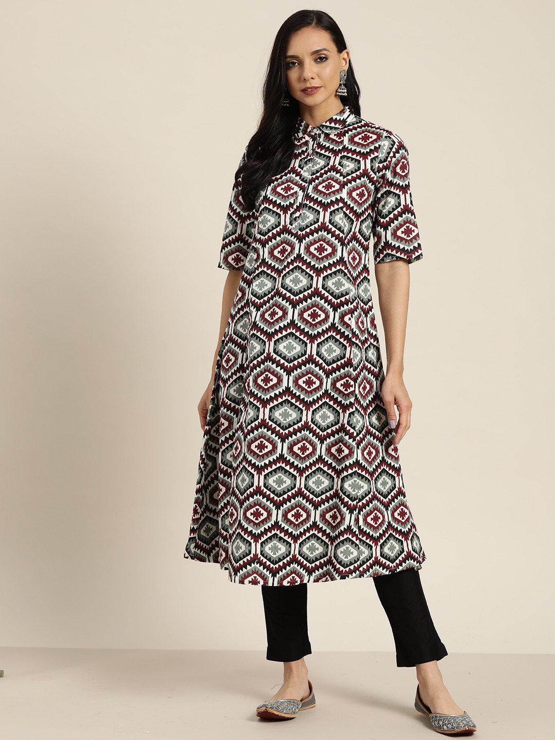 Sangria Women White & Maroon Pure Cotton Printed Panelled A-Line Kurta
Sangria Women White & Maroon Pure Cotton Printed Panelled A-Line Kurta
