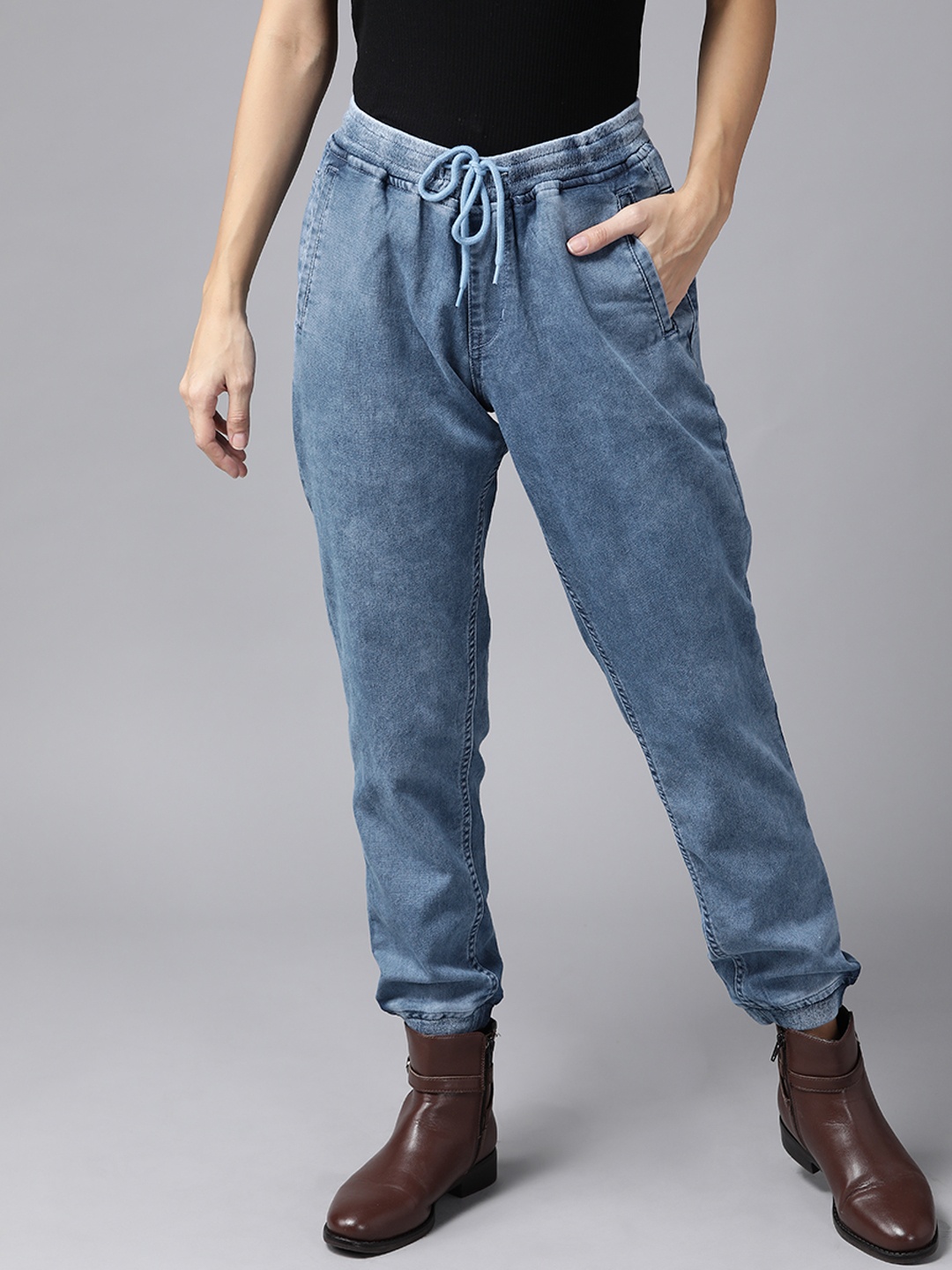 The Roadster Lifestyle Co Women Blue Slim Fit Pleated Solid Stretchable Joggers Jeans
The Roadster Lifestyle Co Women Blue Slim Fit Pleated Solid Stretchable Joggers Jeans