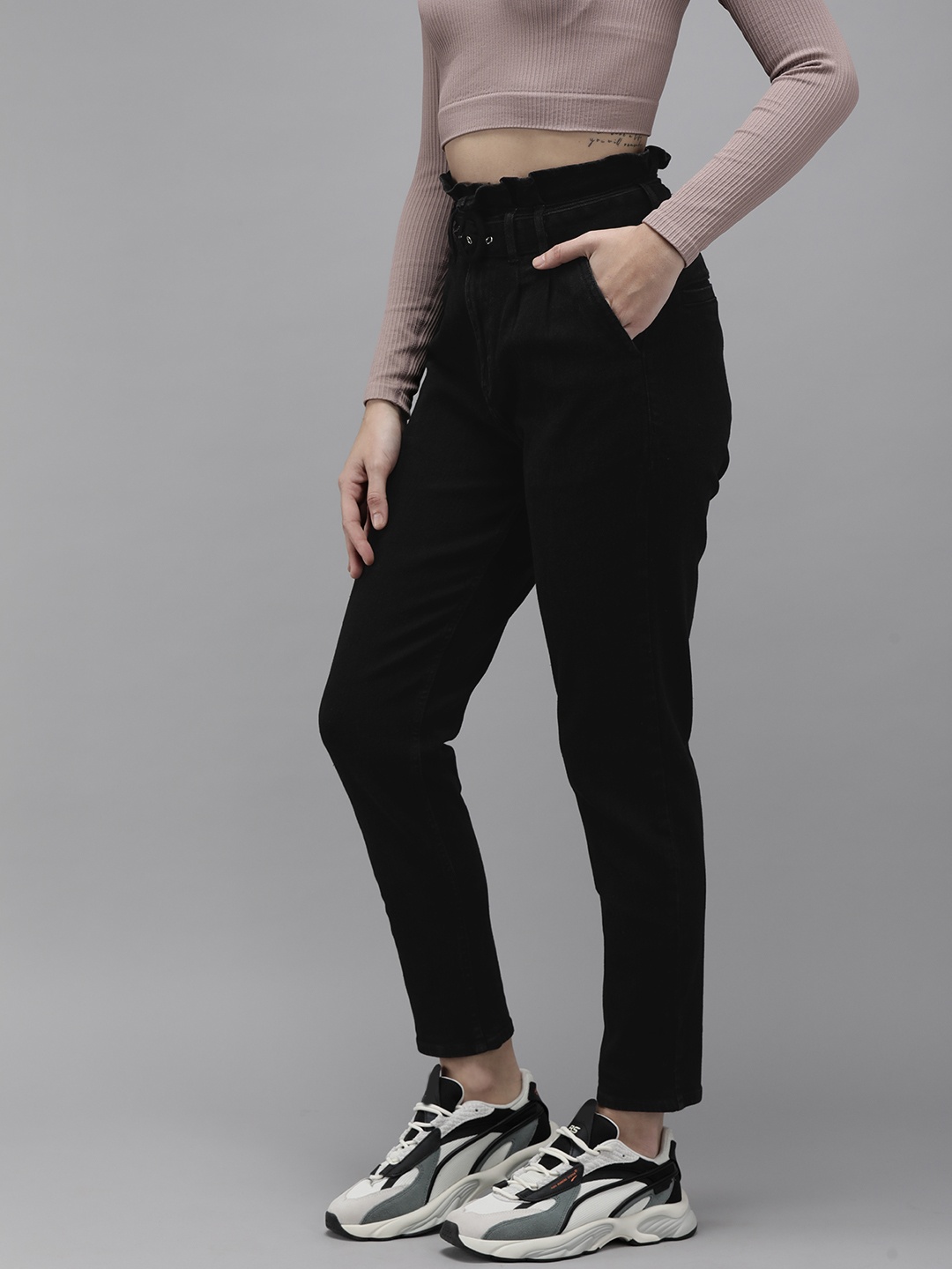 The Roadster Lifestyle Co Women Black Boyfriend Fit High-Rise Paperbag Stretchable Jeans
The Roadster Lifestyle Co Women Black Boyfriend Fit High-Rise Paperbag Stretchable Jeans