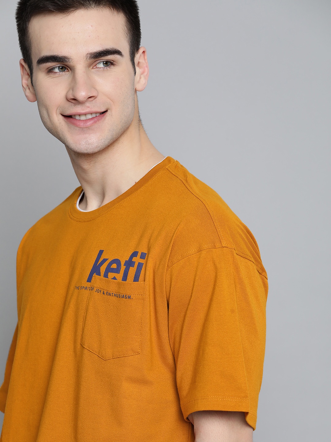 Mast & Harbour Men Mustard Yellow Pure Cotton Solid Round Neck Oversized T-shirt
Mast & Harbour Men Mustard Yellow Pure Cotton Solid Round Neck Oversized T-shirt
