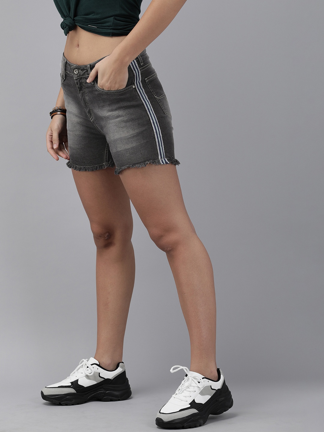The Roadster Lifestyle Co Women Black Washed Regular Fit Frayed Hem Denim Shorts with Side Taping
The Roadster Lifestyle Co Women Black Washed Regular Fit Frayed Hem Denim Shorts with Side Taping