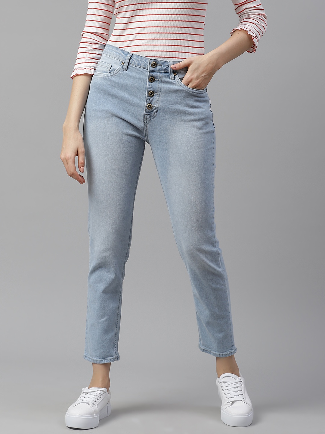 The Roadster Lifestyle Co Women Blue Solid Pure Cotton Slim Fit Stretchable Cropped Jeans
The Roadster Lifestyle Co Women Blue Solid Pure Cotton Slim Fit Stretchable Cropped Jeans