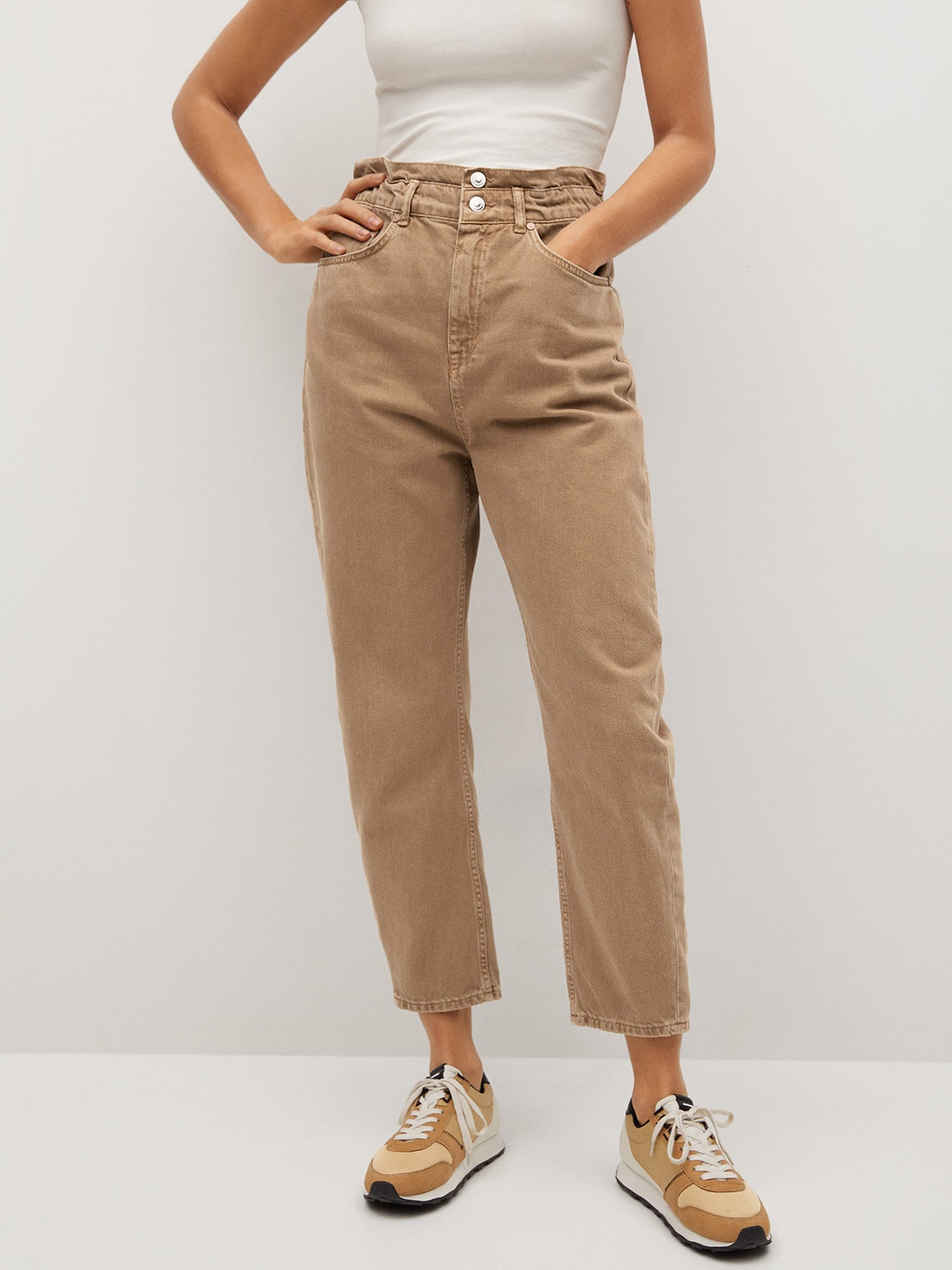 MANGO Women Beige Sustainable Cotton Eco Wash High-Rise Clean Look Slouchy Cropped Jeans
MANGO Women Beige Sustainable Cotton Eco Wash High-Rise Clean Look Slouchy Cropped Jeans