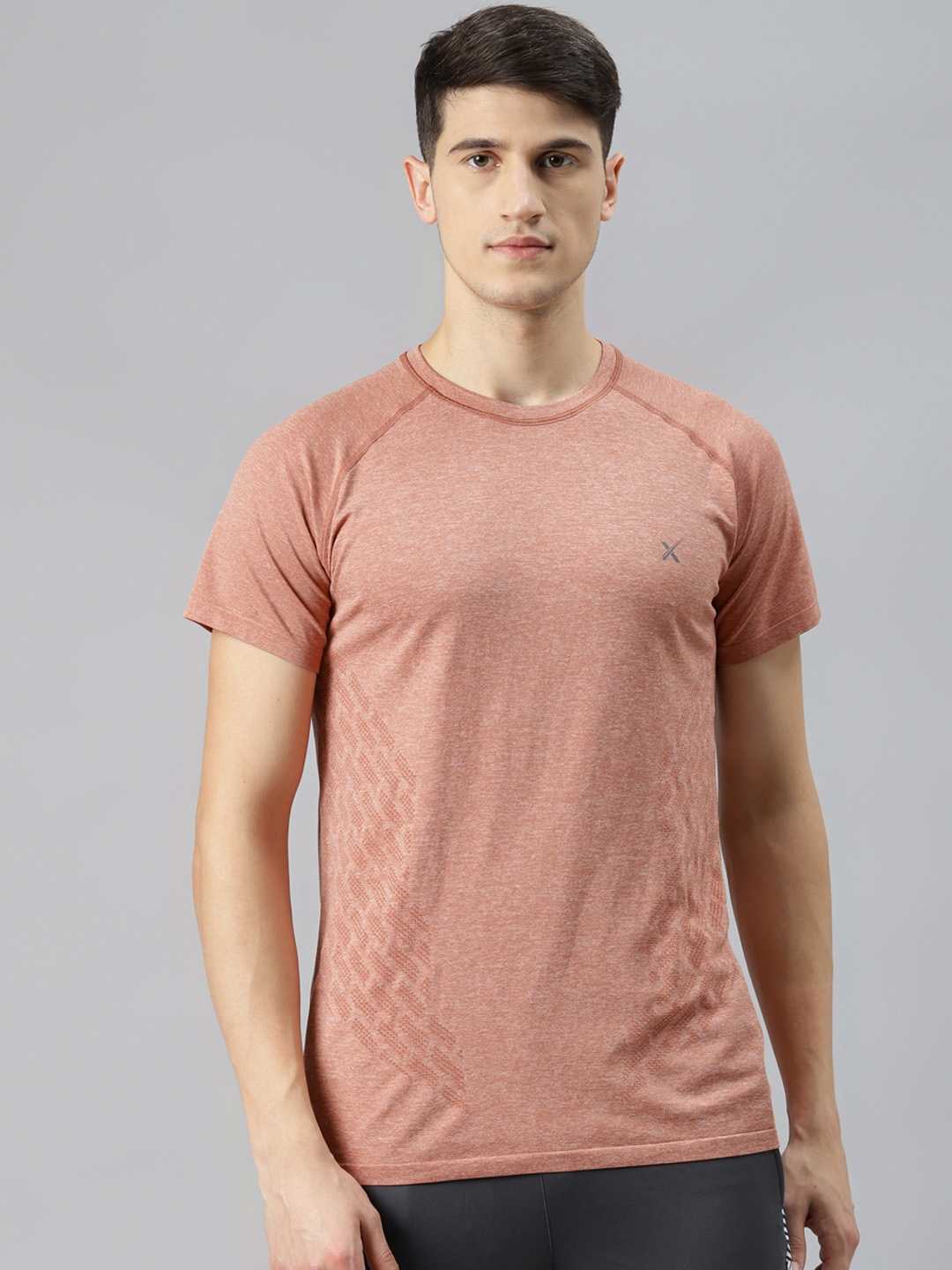 HRX By Hrithik Roshan Men Rose Dawn Solid Seamless Rapid-Dry Antimicrobial Running T-shirt, Peach
HRX By Hrithik Roshan Men Rose Dawn Solid Seamless Rapid-Dry Antimicrobial Running T-shirt, Peach
