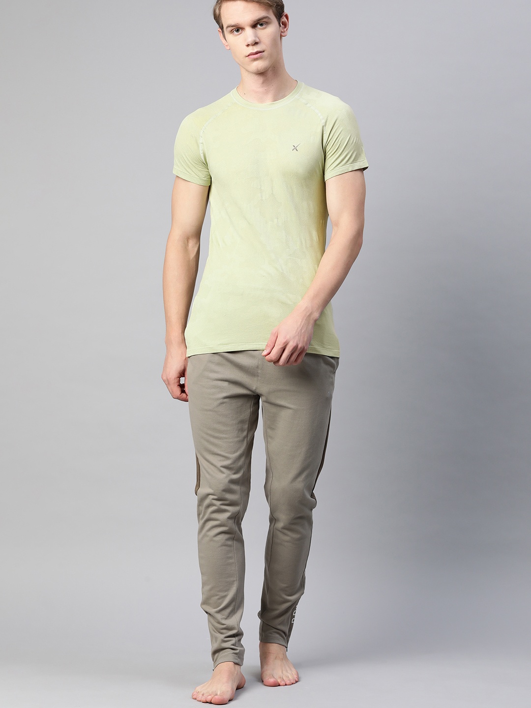 HRX By Hrithik Roshan Men Desert Sage Seamless Camouflage Rapid-Dry Yoga Tshirt, Green
HRX By Hrithik Roshan Men Desert Sage Seamless Camouflage Rapid-Dry Yoga Tshirt, Green