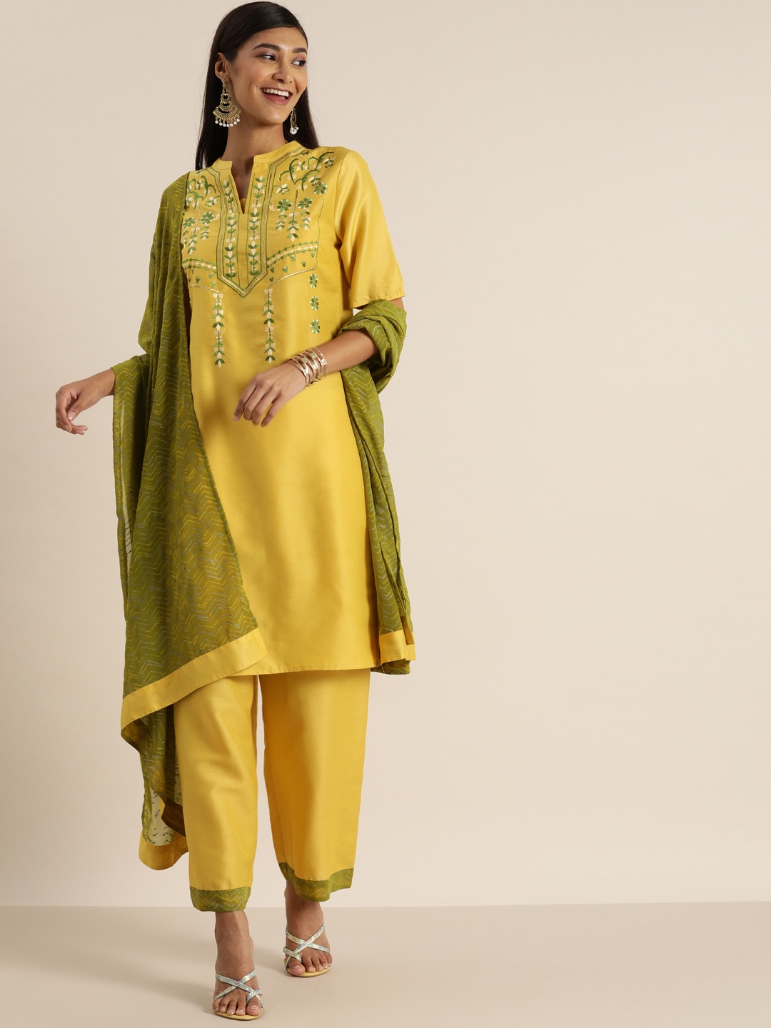 all about you Women Mustard Yellow & Green Yoke Design Kurta with Trousers & Dupatta
all about you Women Mustard Yellow & Green Yoke Design Kurta with Trousers & Dupatta