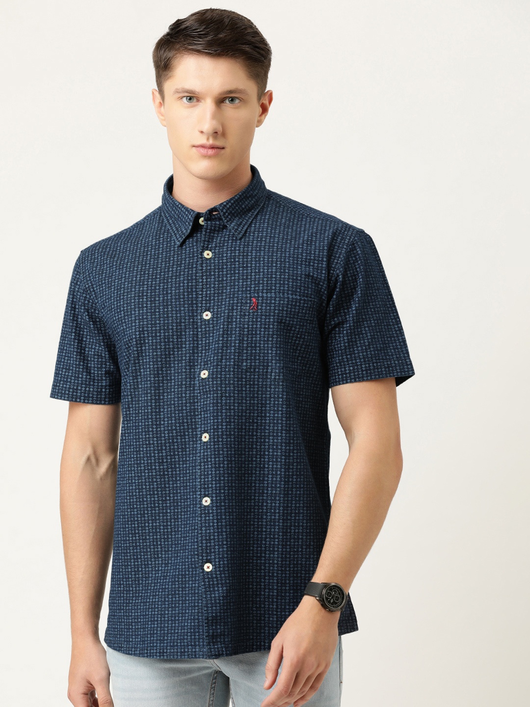 Burnt Umber Men Blue Geometric Print Slim Fit Denim Pure Cotton Casual Shirt, Navy blue
Burnt Umber Men Blue Geometric Print Slim Fit Denim Pure Cotton Casual Shirt, Navy blue