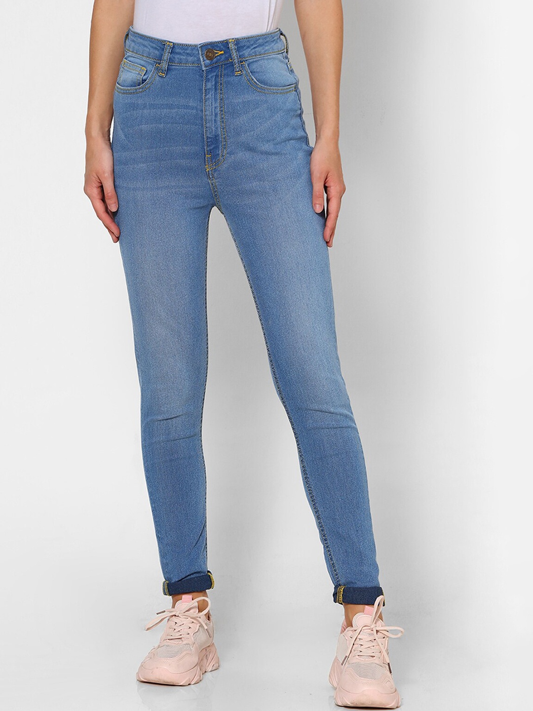 

FOREVER 21 Women Blue Regular Fit Mid-Rise Clean Look Jeans