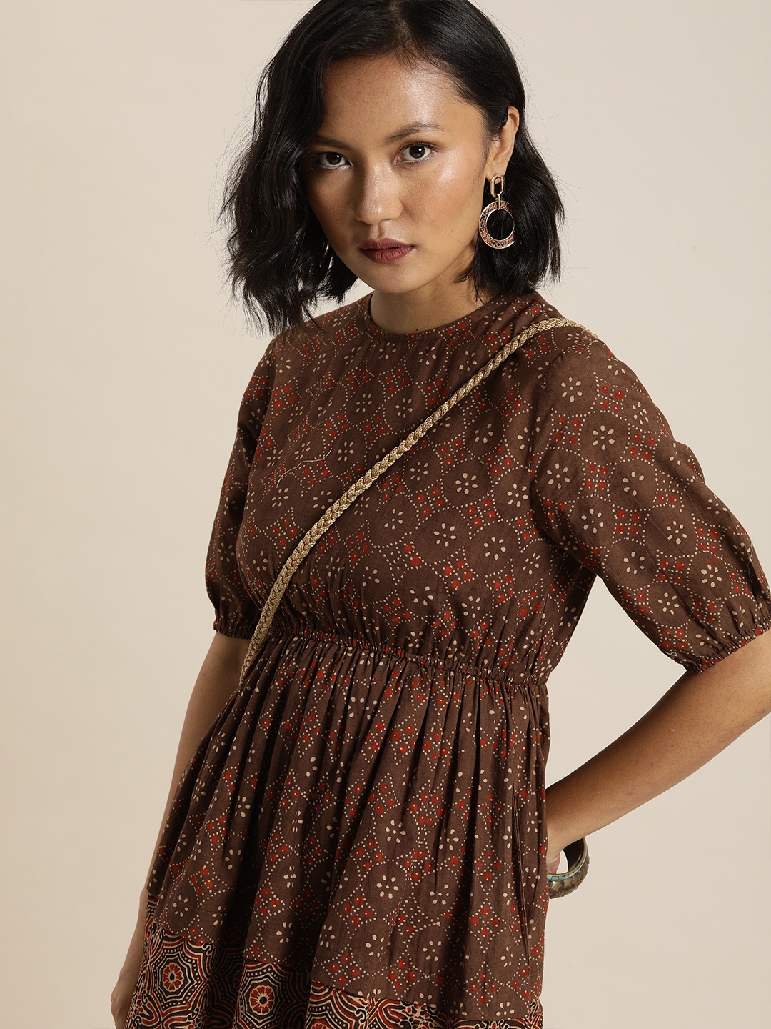Taavi Women Brown and Beig Pure Cotton Ajrakh Hand Block Print Sustainable Empire Dress
Taavi Women Brown and Beig Pure Cotton Ajrakh Hand Block Print Sustainable Empire Dress