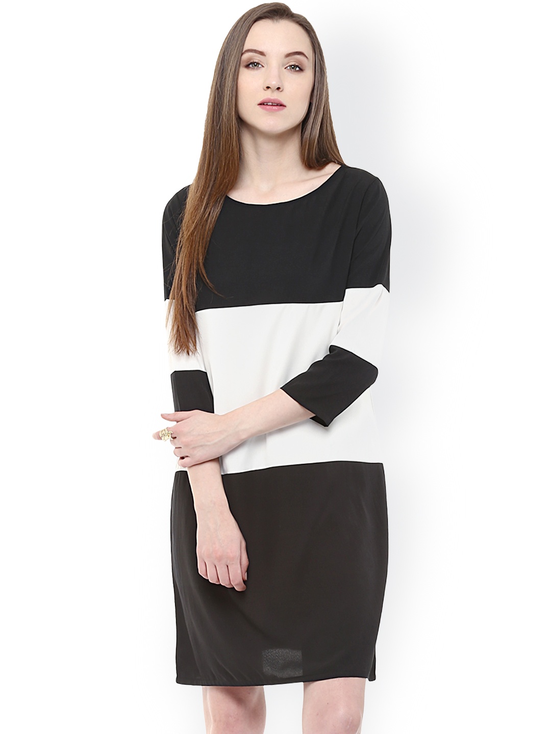 Zima Leto Black & White Shift Dress