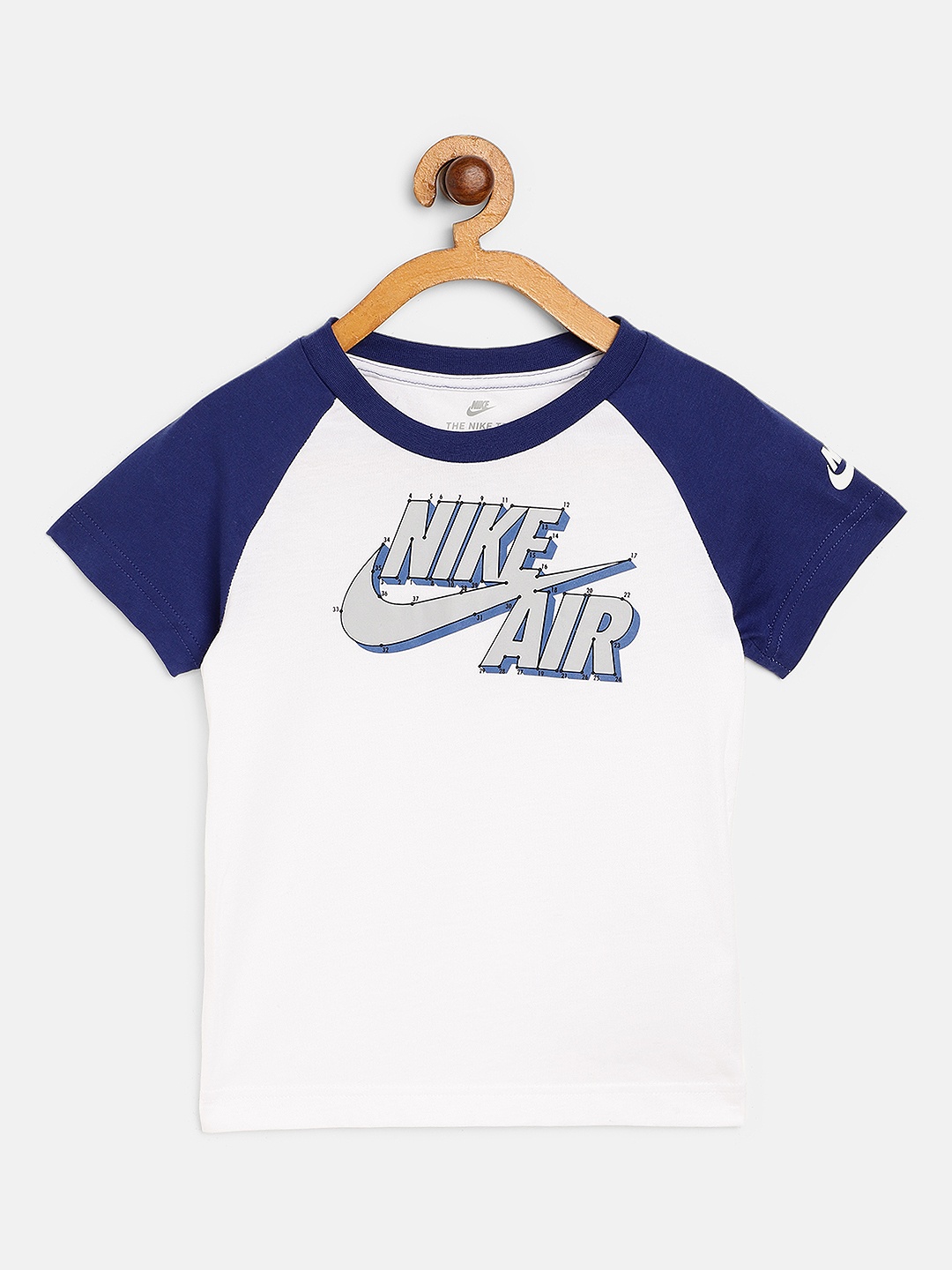 Nike Boys White Navy Blue Pure Cotton Brand Logo Print Futura Connect Dots Pure Cotton T-shirt
Nike Boys White Navy Blue Pure Cotton Brand Logo Print Futura Connect Dots Pure Cotton T-shirt