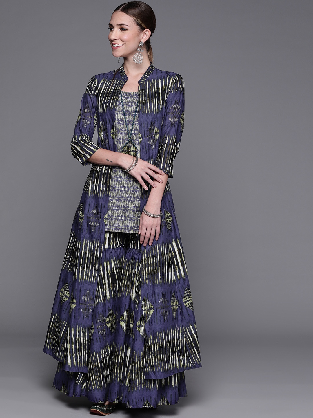 Biba Women Navy Blue & Off-White Printed Pure Cotton Kurti with Sharara & Ethnic Jacket
Biba Women Navy Blue & Off-White Printed Pure Cotton Kurti with Sharara & Ethnic Jacket