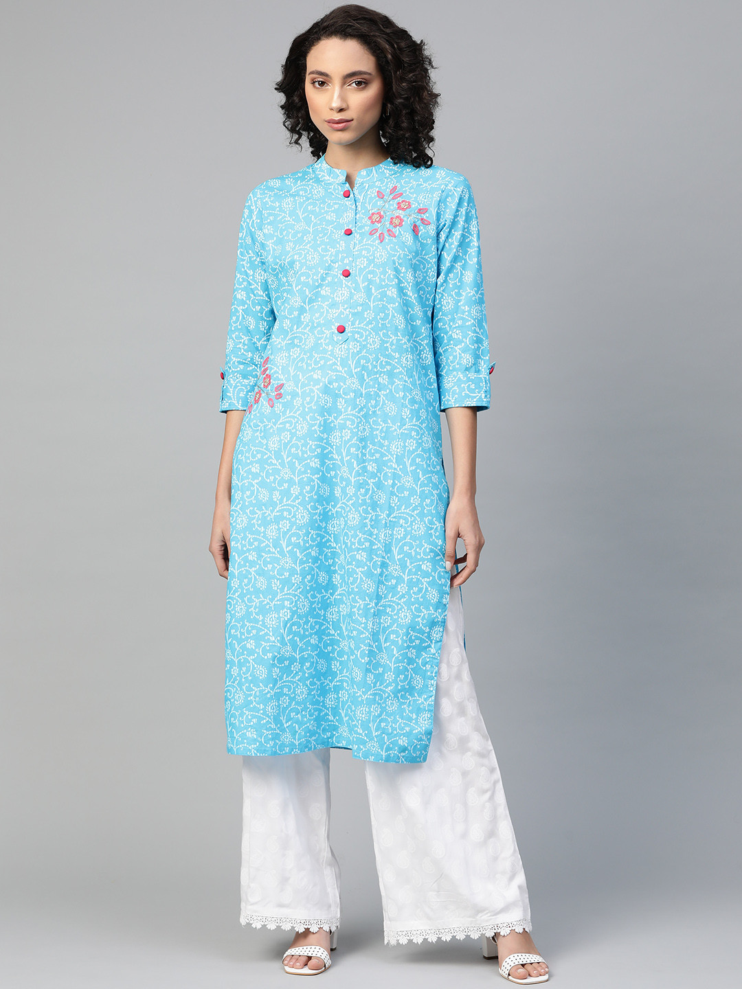 HIGHLIGHT FASHION EXPORT Women Blue & White Ethnic Motifs Printed Phulkari Straight Kurta
HIGHLIGHT FASHION EXPORT Women Blue & White Ethnic Motifs Printed Phulkari Straight Kurta