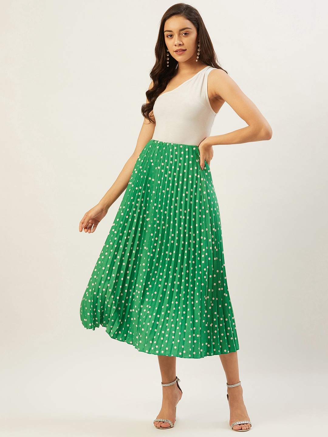 ANVI Be Yourself Women Green & White Polka Dot Printed Accordion Pleated Flared Skirt
ANVI Be Yourself Women Green & White Polka Dot Printed Accordion Pleated Flared Skirt