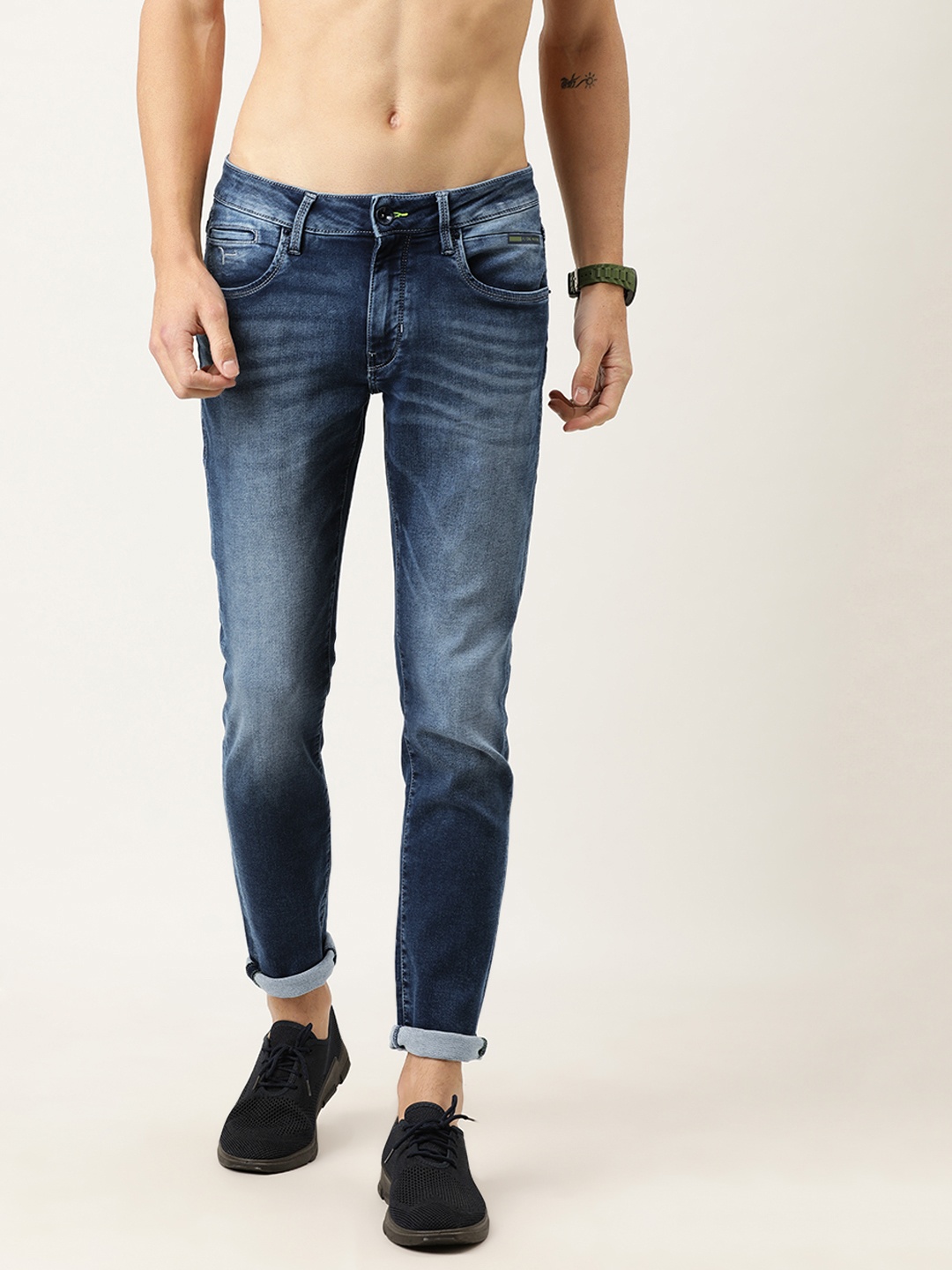 Flying Machine Men Blue Micheal Slim Tapered Fit Mid-Rise Clean Look Stretchable Jeans
Flying Machine Men Blue Micheal Slim Tapered Fit Mid-Rise Clean Look Stretchable Jeans
