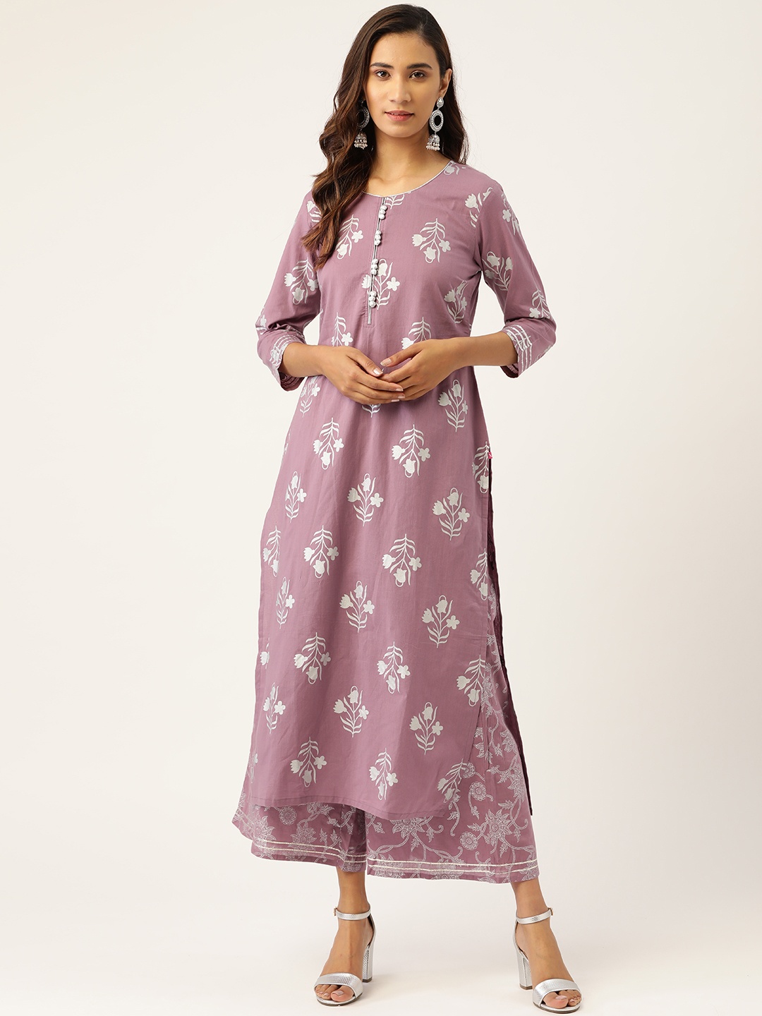 Varanga Women Mauve & Silver Ethnic Motifs Screen Print Pure Cotton Kurta with Palazzos
Varanga Women Mauve & Silver Ethnic Motifs Screen Print Pure Cotton Kurta with Palazzos