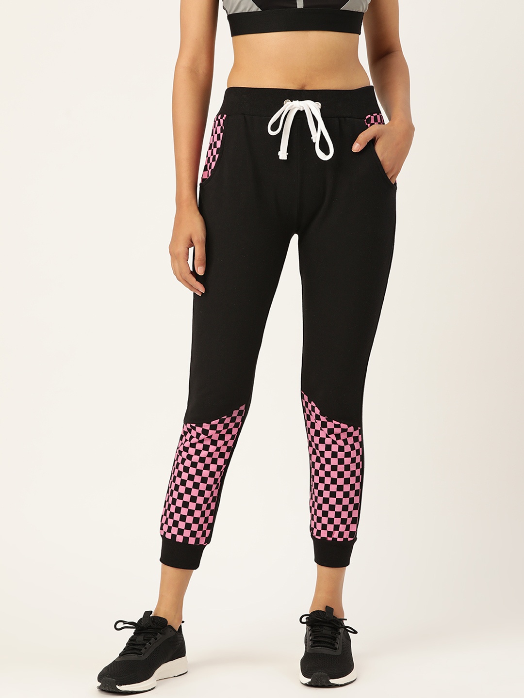 The Dry State Pure Cotton Women Black & Pink Solid Slim Fit Joggers with Printed Detail
The Dry State Pure Cotton Women Black & Pink Solid Slim Fit Joggers with Printed Detail