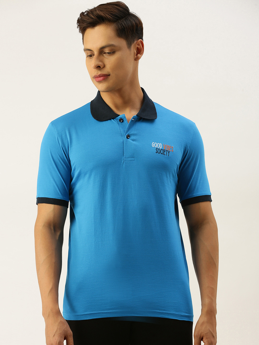 Campus Sutra Men Blue Solid Polo Collar T-shirt 
Campus Sutra Men Blue Solid Polo Collar T-shirt