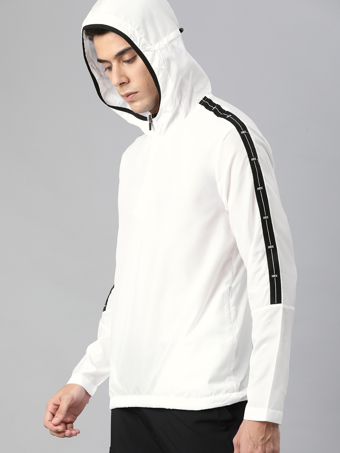 HRX By Hrithik Roshan Men White Solid Packable Rapid-Dry Antimicrobial Running Jackets
HRX By Hrithik Roshan Men White Solid Packable Rapid-Dry Antimicrobial Running Jackets