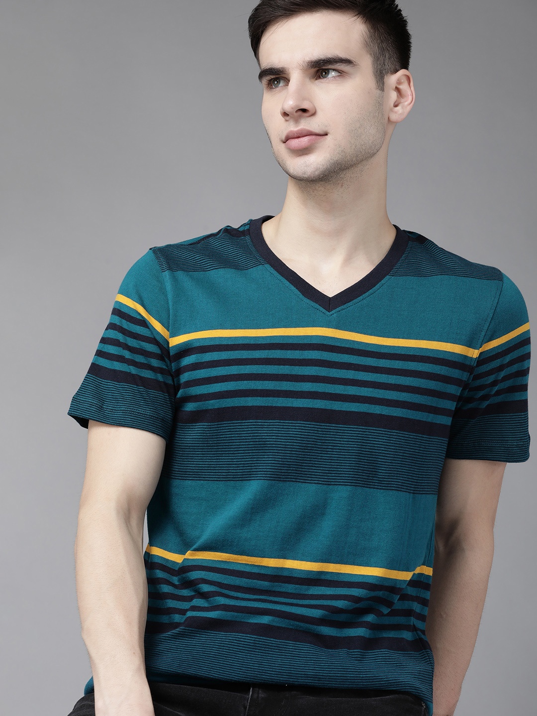 The Roadster Lifestyle Co Men Teal Green Navy Blue Pure Cotton Striped V-Neck Pure Cotton T-shirt
The Roadster Lifestyle Co Men Teal Green Navy Blue Pure Cotton Striped V-Neck Pure Cotton T-shirt