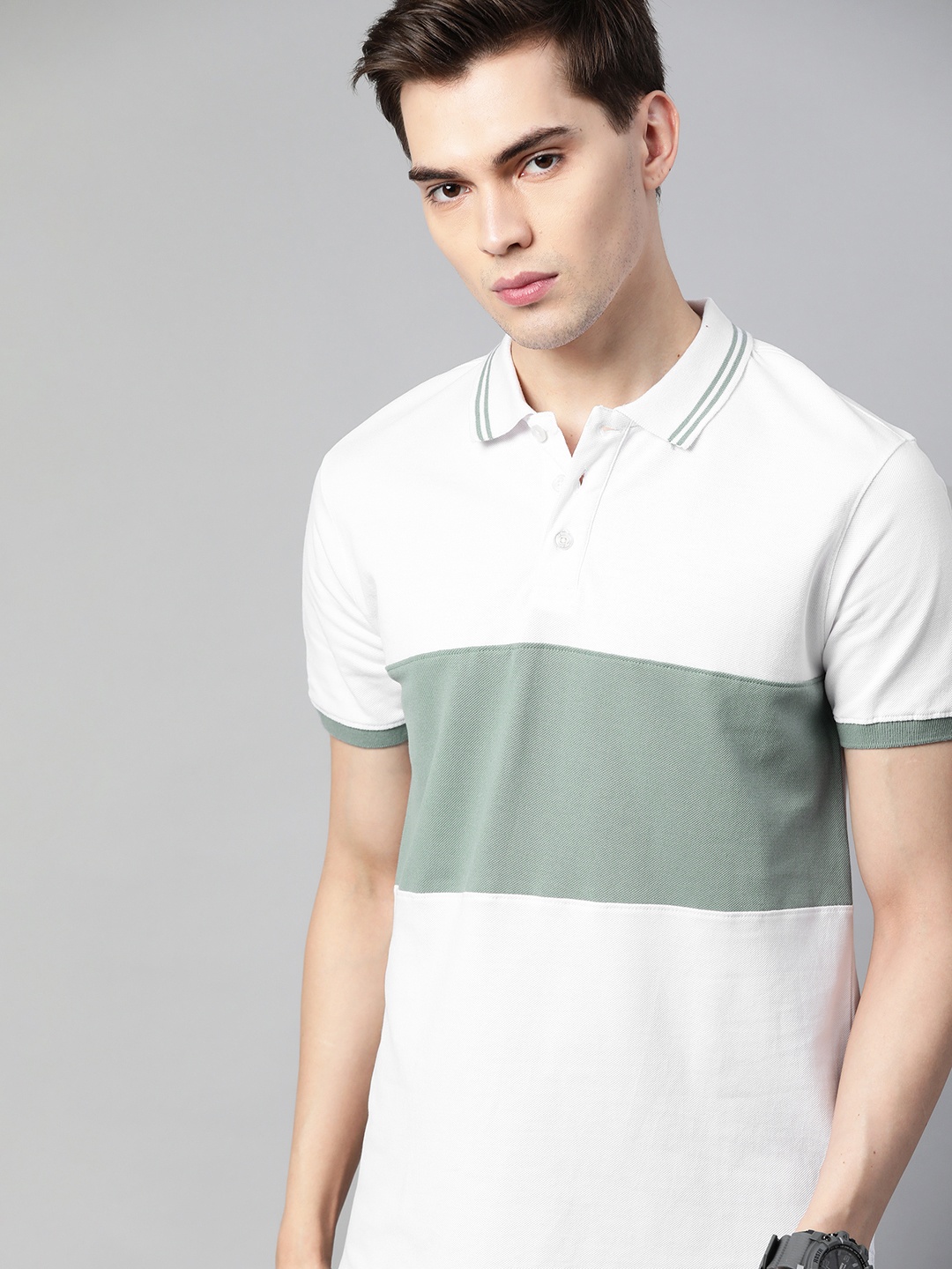 The Roadster Lifestyle Co Men White Green Pure Cotton Colourblocked Polo Collar Pure Cotton T-shirt
The Roadster Lifestyle Co Men White Green Pure Cotton Colourblocked Polo Collar Pure Cotton T-shirt