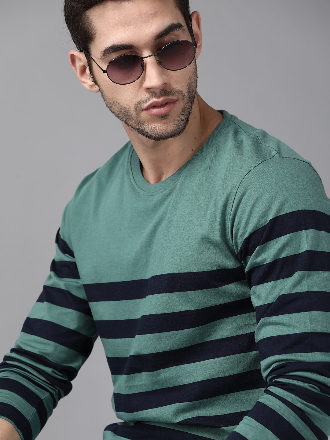 The Roadster Lifestyle Co Men Green Navy Pure Cotton Striped Round Neck Pure Cotton T-shirt
The Roadster Lifestyle Co Men Green Navy Pure Cotton Striped Round Neck Pure Cotton T-shirt