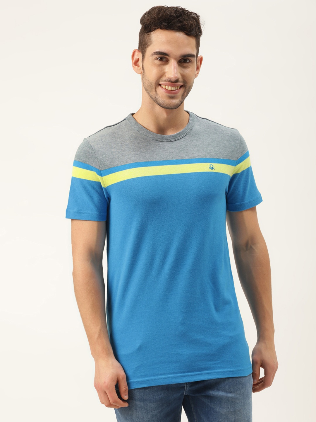 United Colors of Benetton Men Blue & Green Colourblocked Pure Cotton Round Neck T-shirt
United Colors of Benetton Men Blue & Green Colourblocked Pure Cotton Round Neck T-shirt