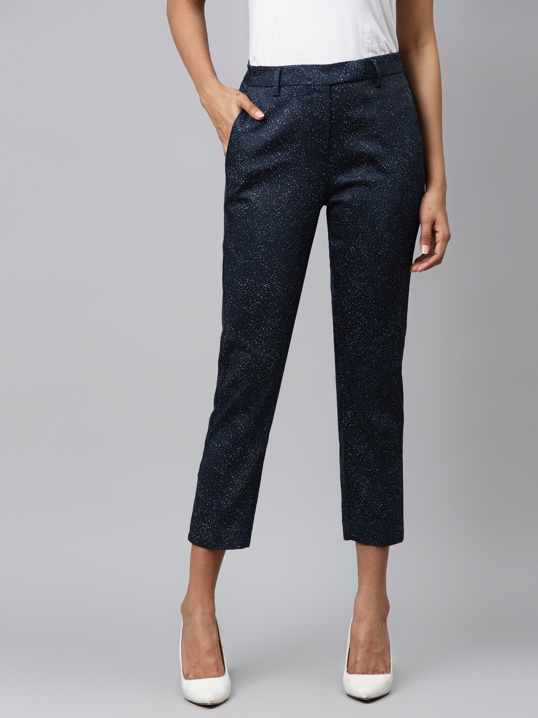 Marks & Spencer Women Navy Blue & White Slim Fit Micro Print Regular Cropped Trousers
Marks & Spencer Women Navy Blue & White Slim Fit Micro Print Regular Cropped Trousers