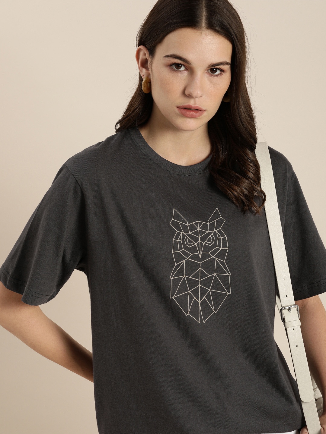 DILLINGER Women Grey Printed Round Neck Pure Cotton Longline Oversized Pure Cotton T-shirt
DILLINGER Women Grey Printed Round Neck Pure Cotton Longline Oversized Pure Cotton T-shirt